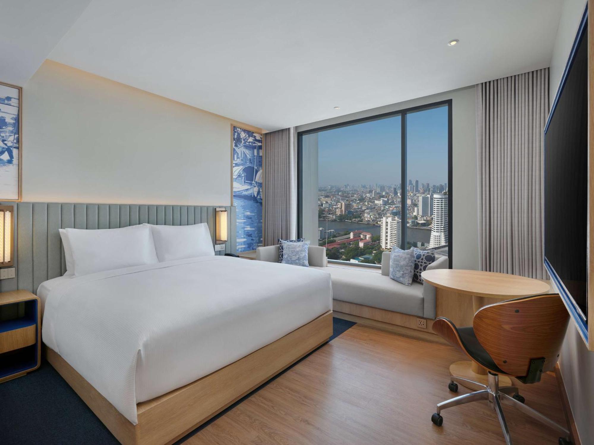 Hilton Garden Riverside 酒店 4*